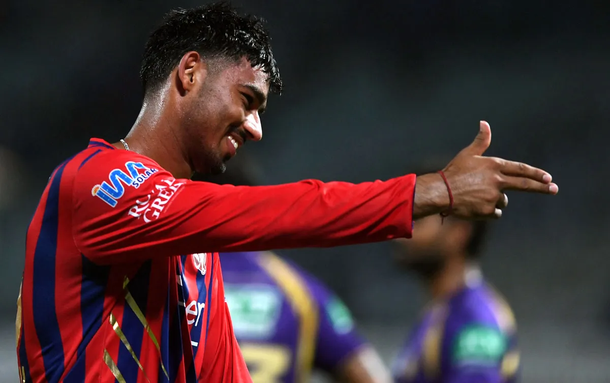 Mukul Choudhary helicopter shot Eden Gardens LSG vs KKR